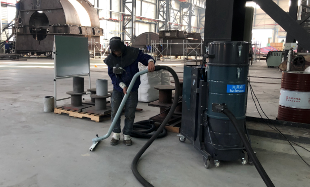 HY-120L脈沖反吹工業(yè)吸塵器 HY-120L脈沖反吹工業(yè)吸塵器